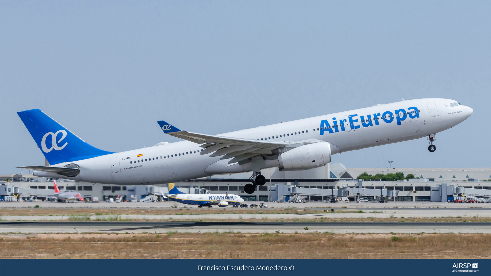 Resultado de imagen para Air Europa CON Airbus A330