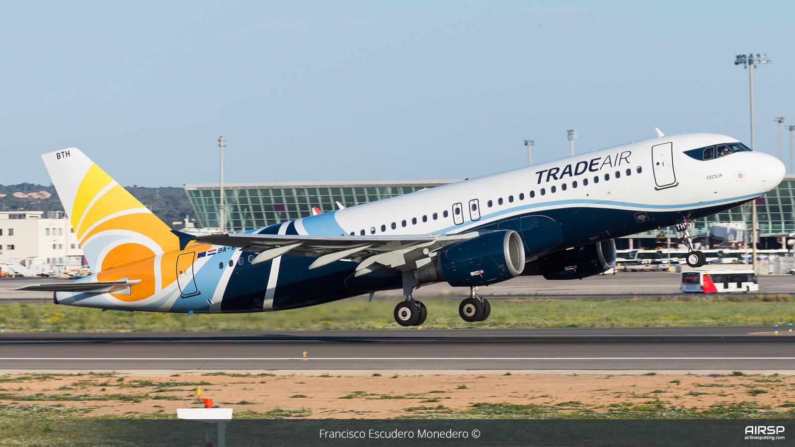 Trade Air  Airbus A320  9A-BTH