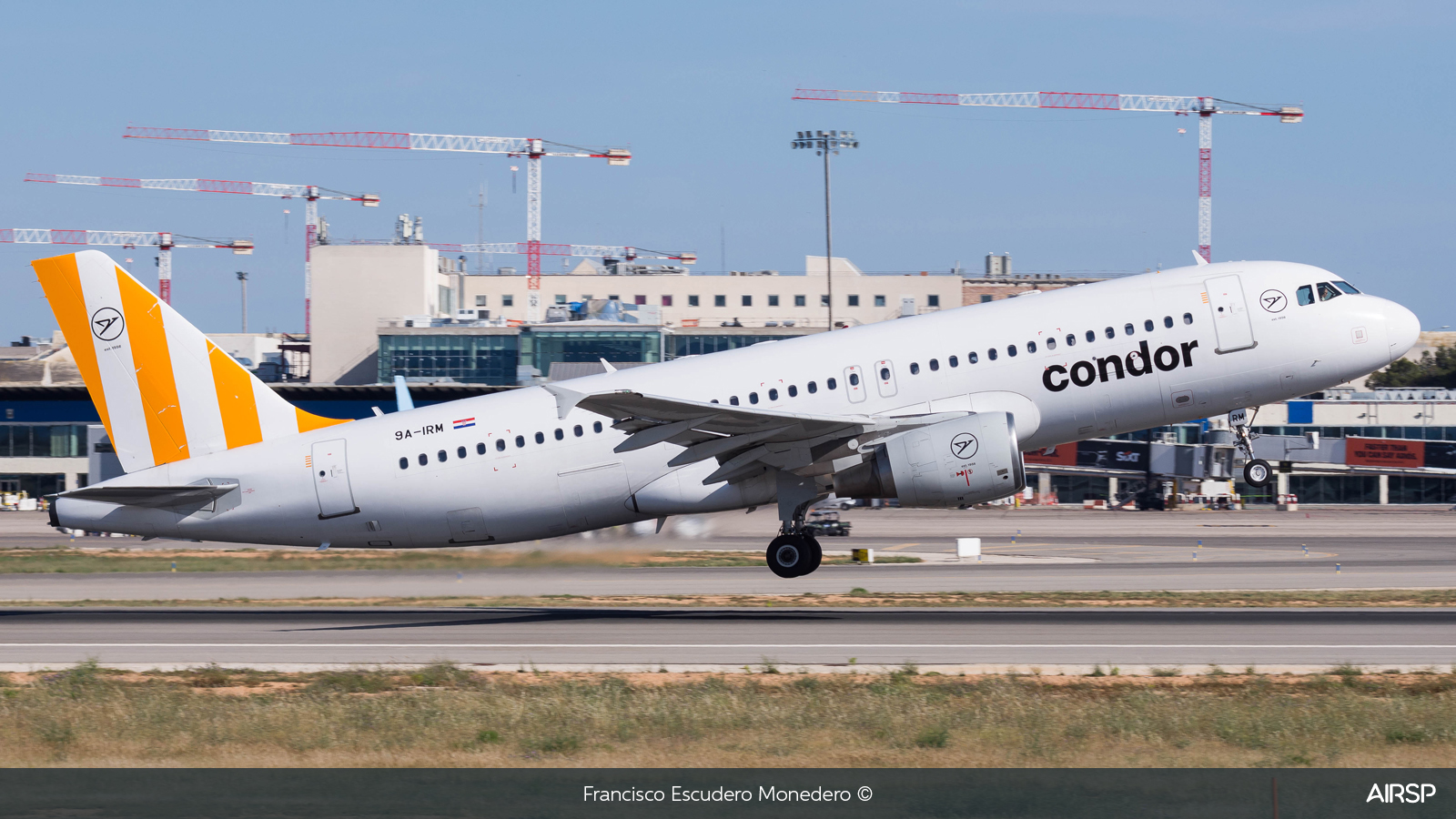Condor  Airbus A320  9A-IRM