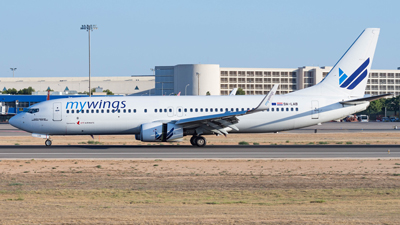 Mywings Boeing 737-800
