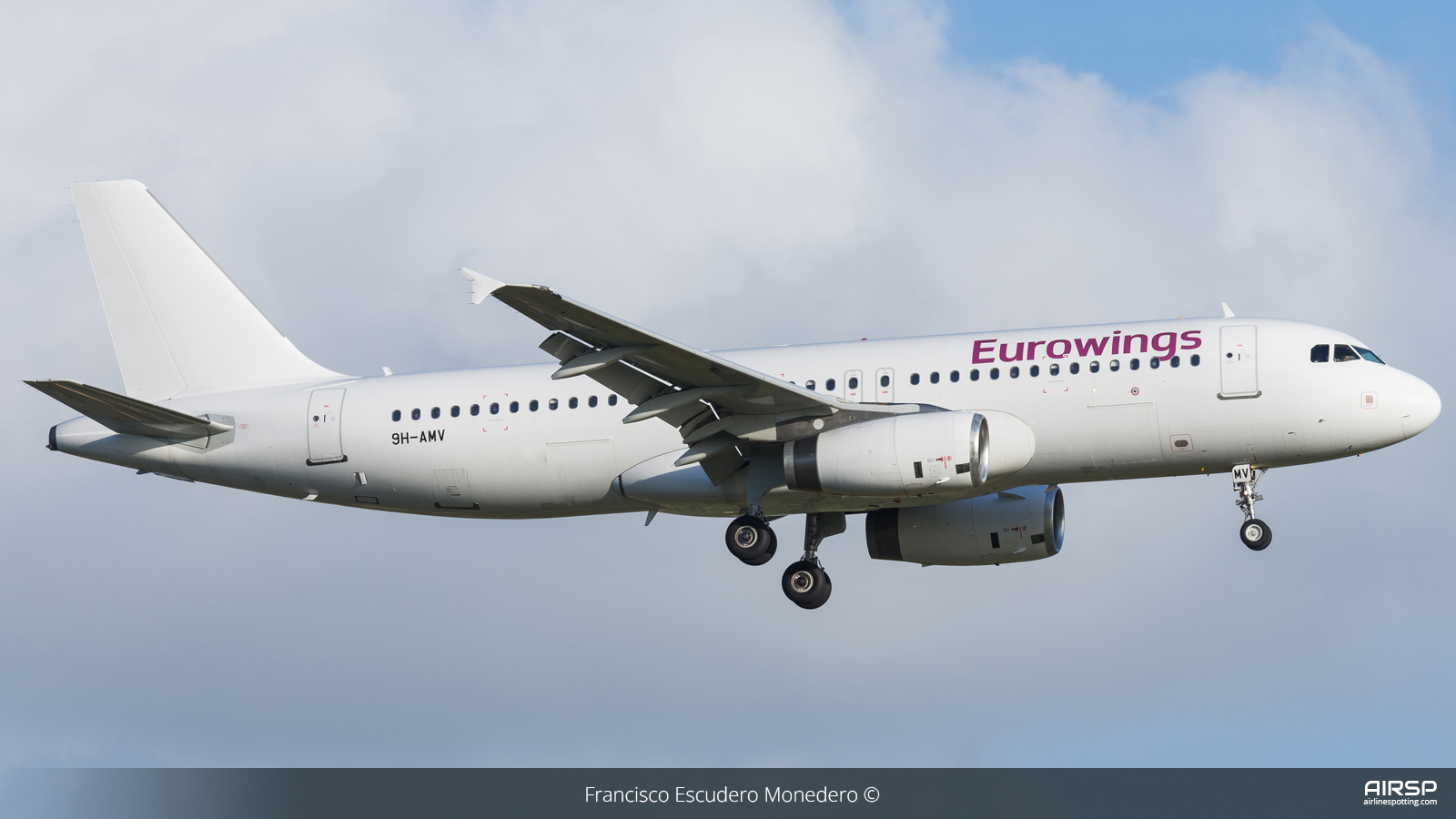 Eurowings  Airbus A320  9H-AMV
