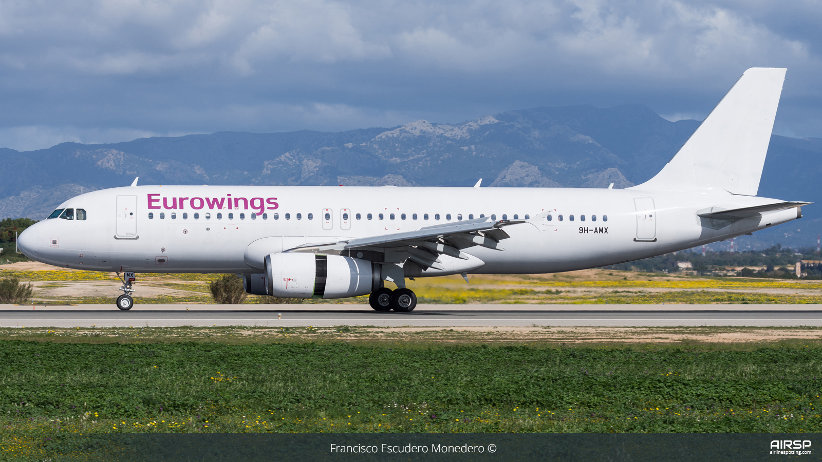 Eurowings  Airbus A320  9H-AMX