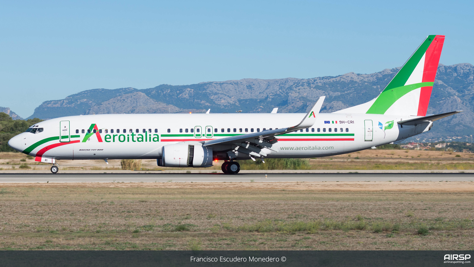 Aeroitalia  Boeing 737-800  9H-CRI