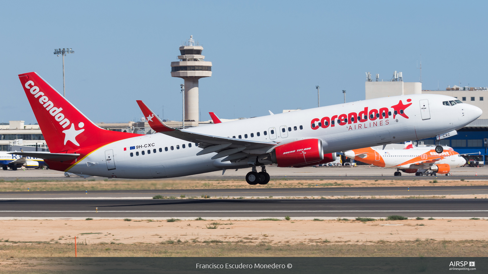 Corendon  Boeing 737-800  9H-CXC