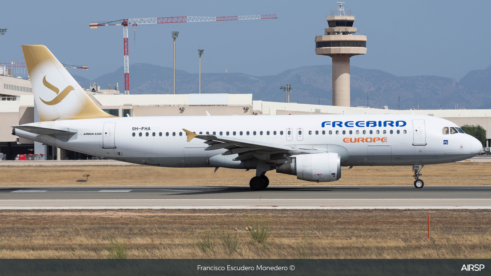 Freebird Europe  Airbus A320  9H-FHA
