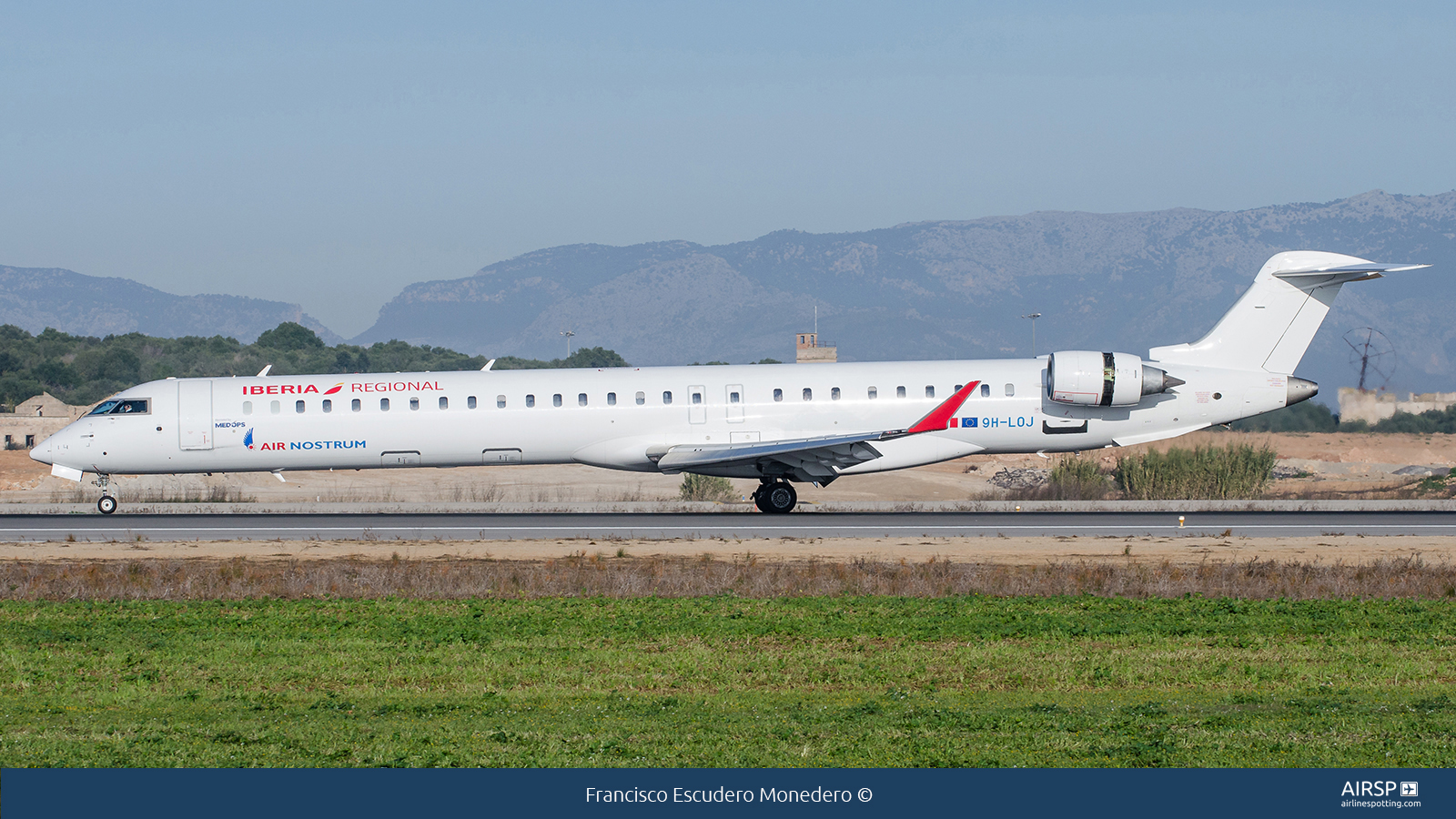 Air Nostrum Iberia Regional  Mitsubishi CRJ-1000  9H-LOJ