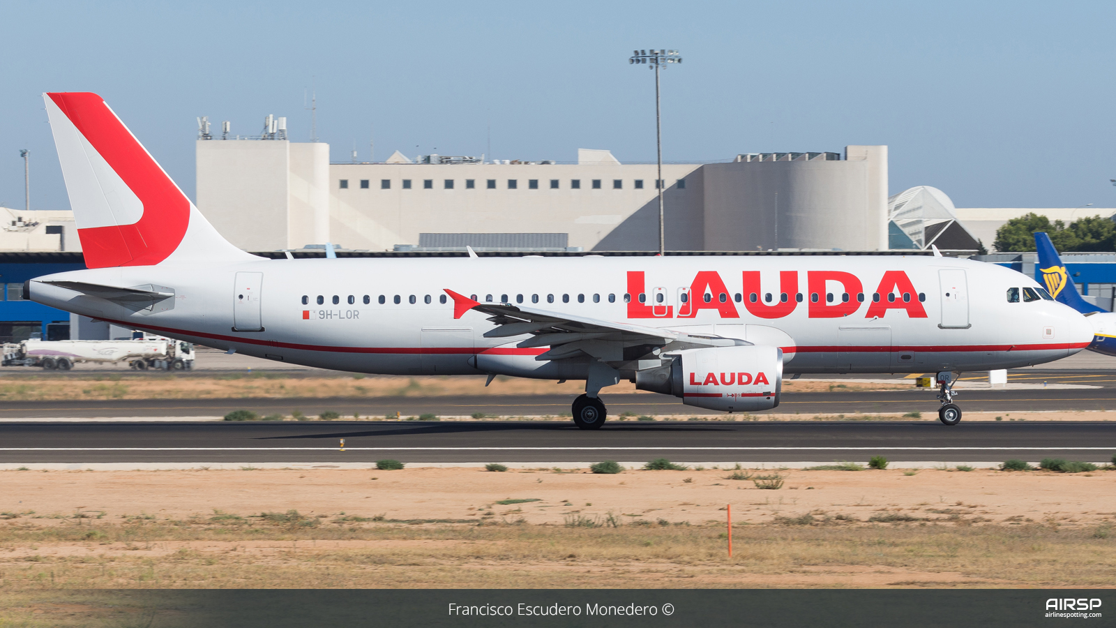 Lauda  Airbus A320  9H-LOR
