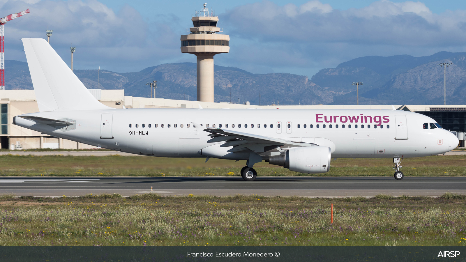 Eurowings  Airbus A320  9H-MLW