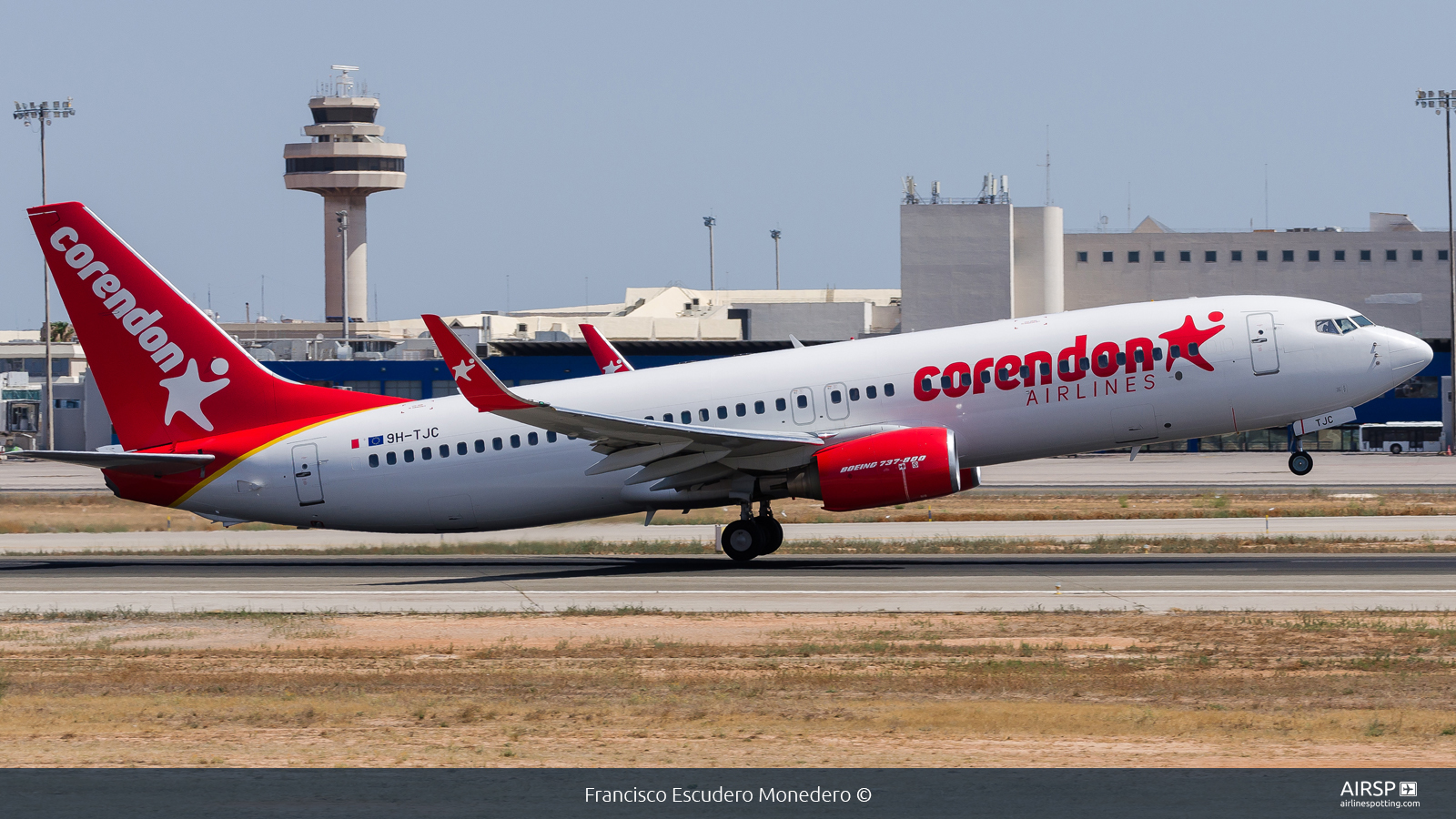 Corendon  Boeing 737-800  9H-TJC