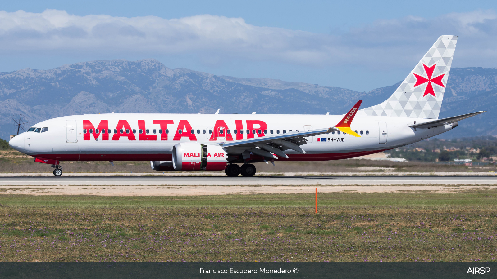 Malta Air  Boeing 737 Max 8  9H-VUD