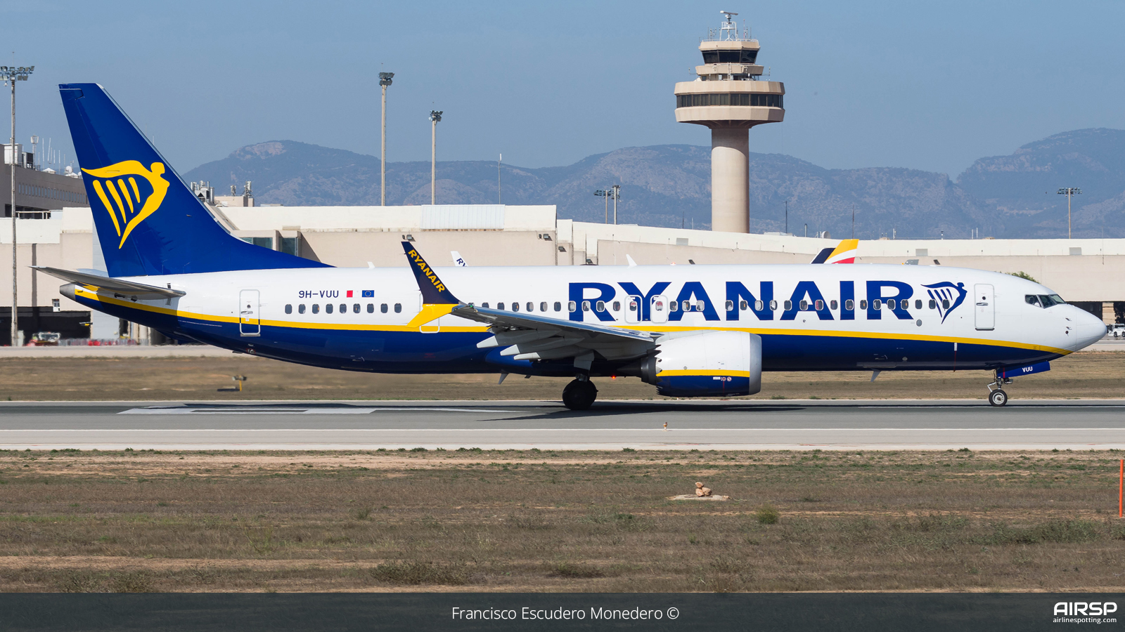 Ryanair  Boeing 737 Max 8  9H-VUU