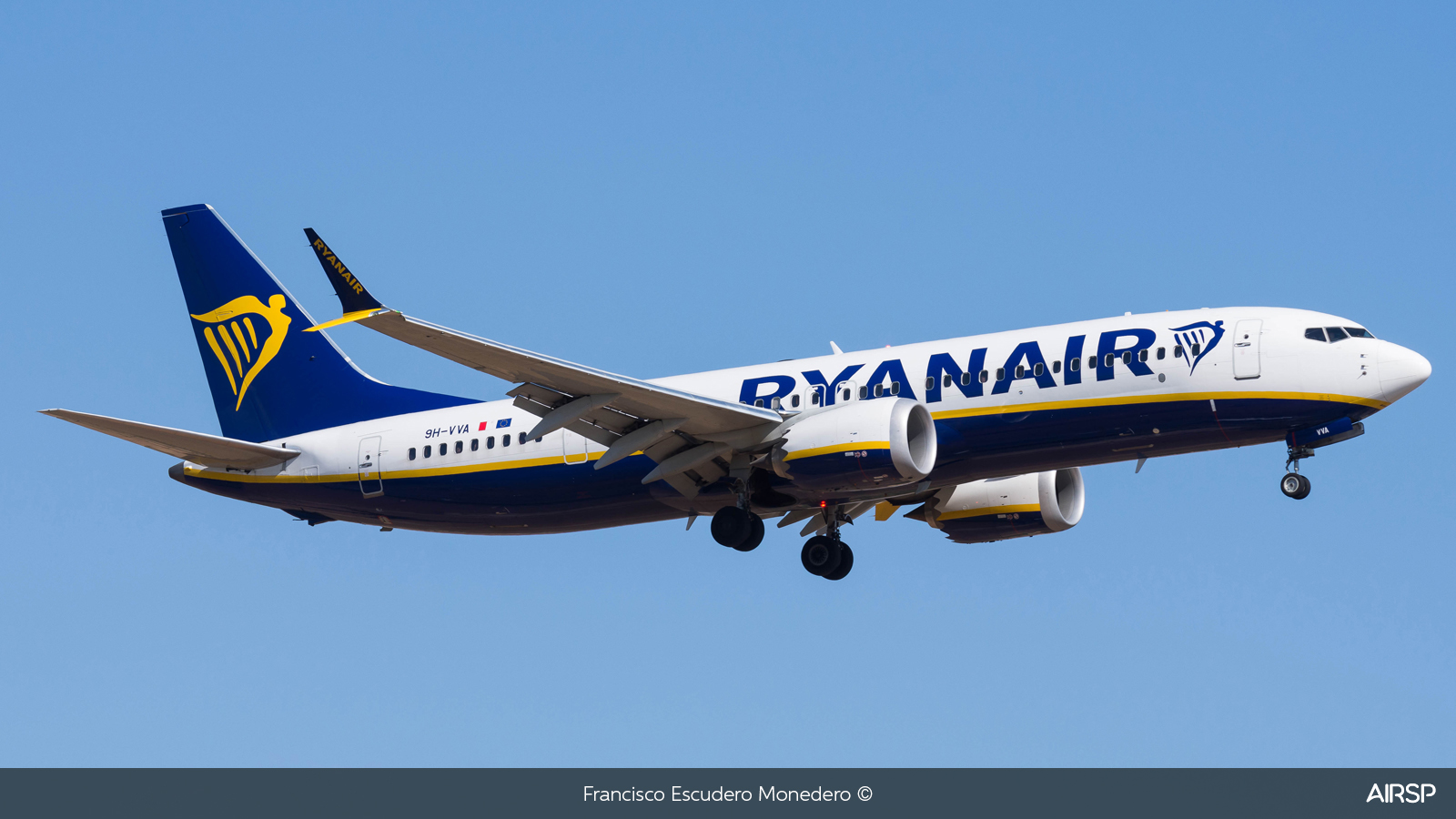 Ryanair  Boeing 737 Max 8  9H-VVA