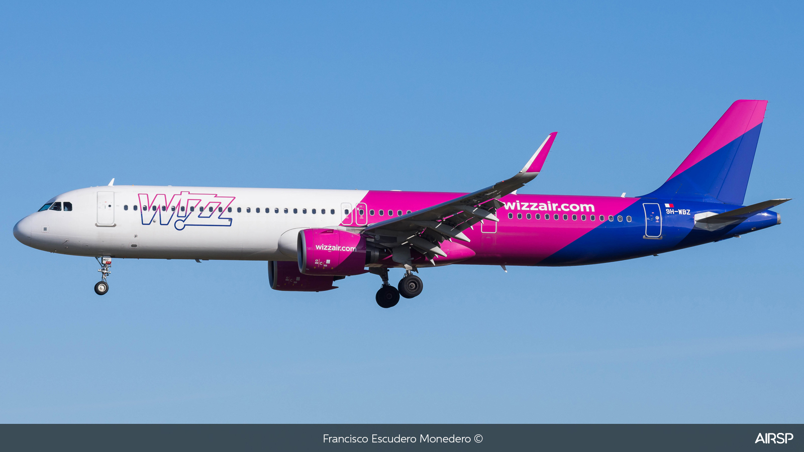 Wizz Air  Airbus A321neo  9H-WBZ