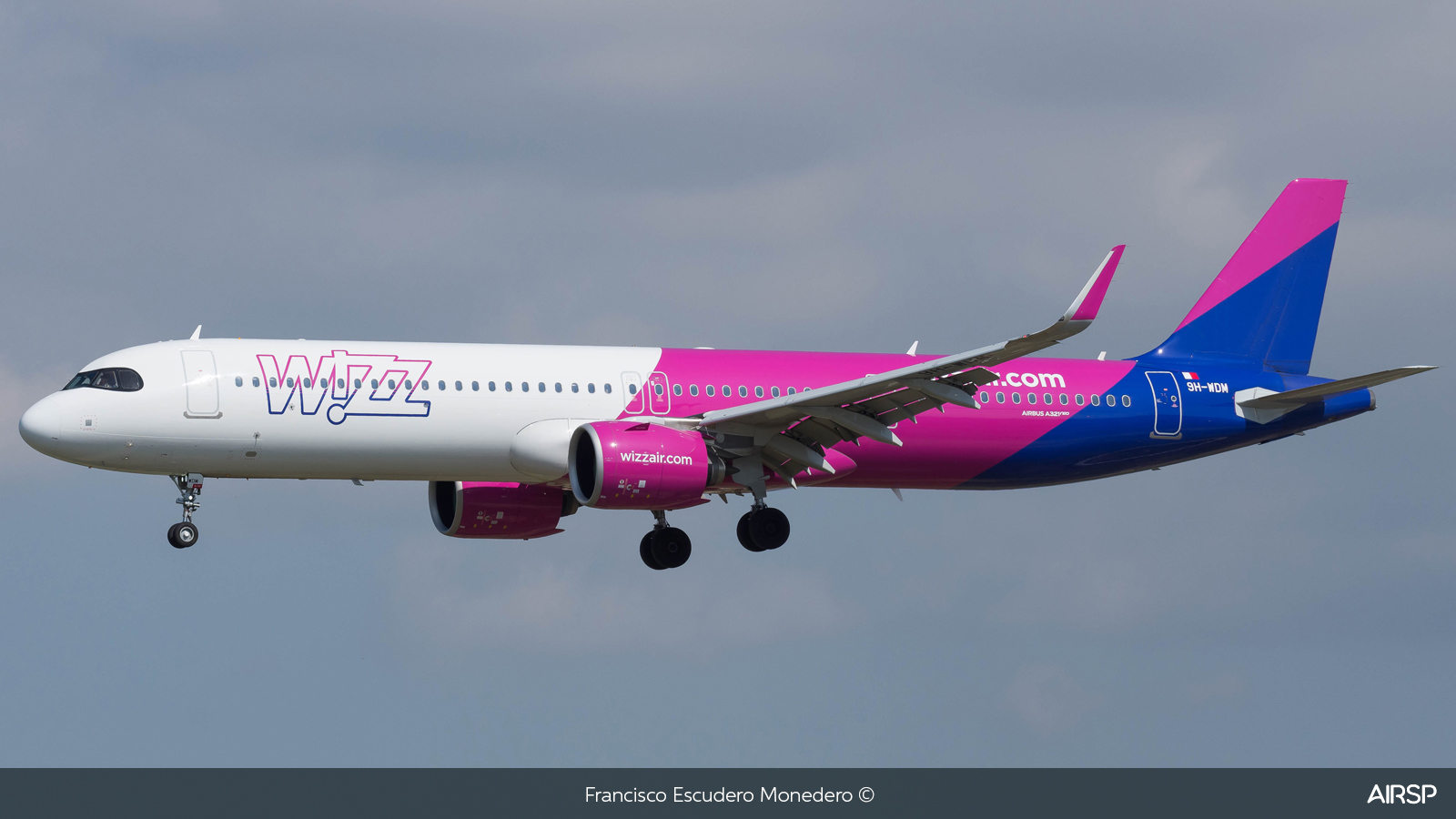 Wizz Air  Airbus A321neo  9H-WDM