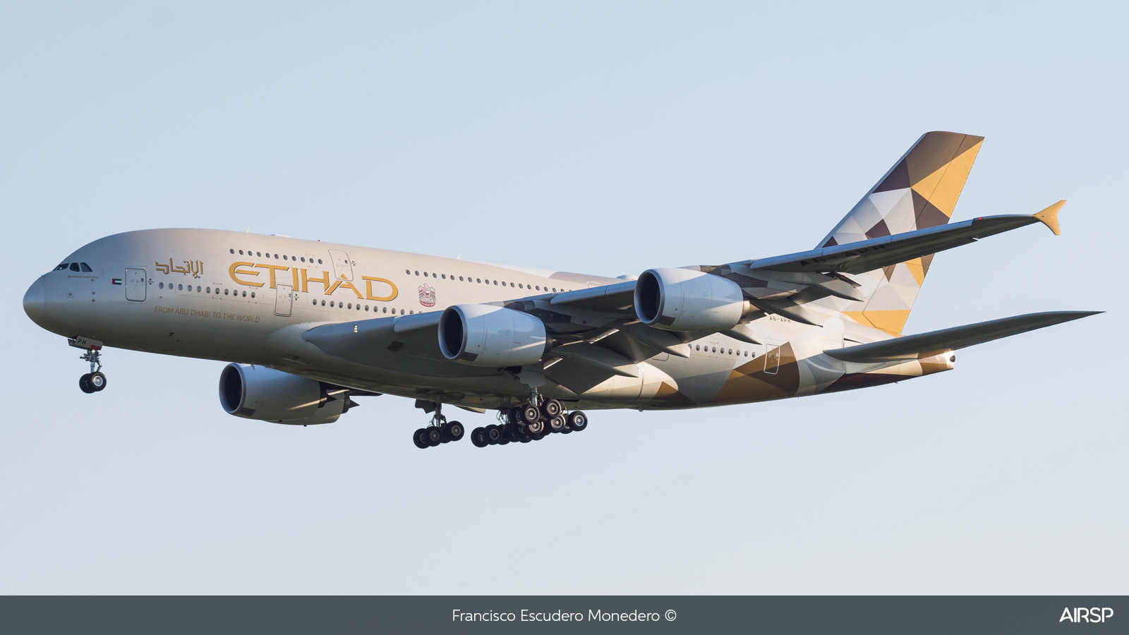Etihad Airways  Airbus A380-800  A6-APH