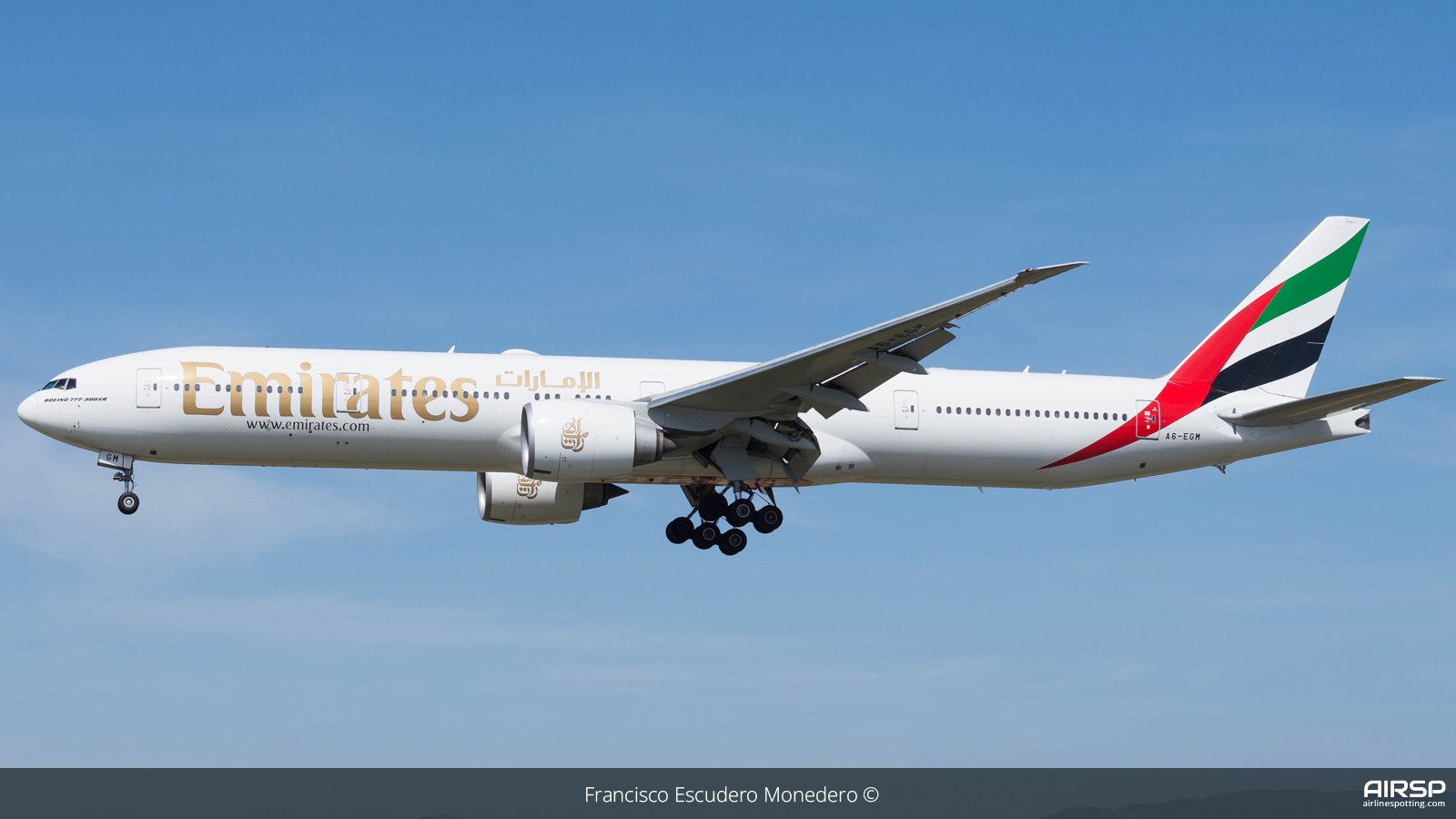 Emirates  Boeing 777-300  A6-EGM
