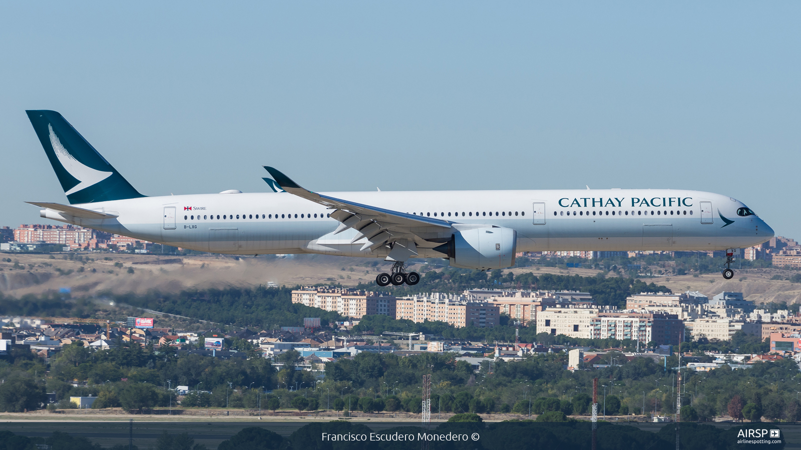 Cathay Pacific  Airbus A350-1000  B-LXG