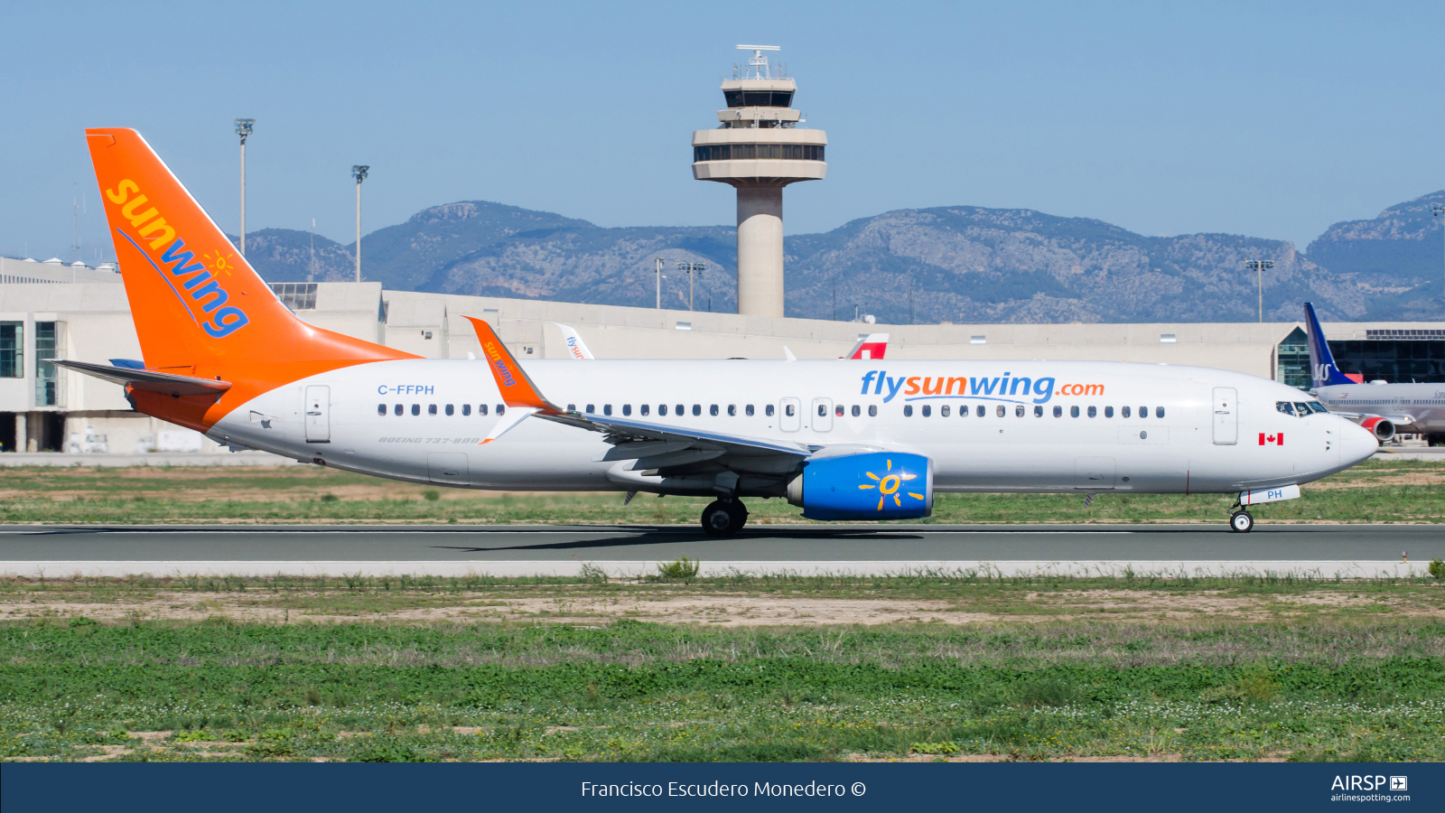 Sunwing  Boeing 737-800  C-FFPH Sunwing  Boeing 737-800  C-FFPH