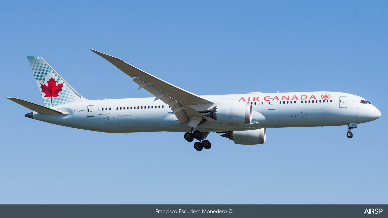 Air Canada  Boeing 787-9  C-FGEO