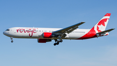 Air Canada Rouge Boeing 767-300