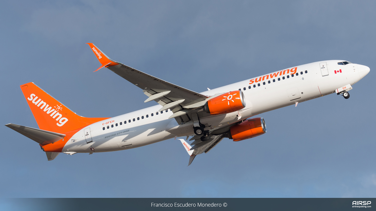 Sunwing  Boeing 737-800  C-GFEH