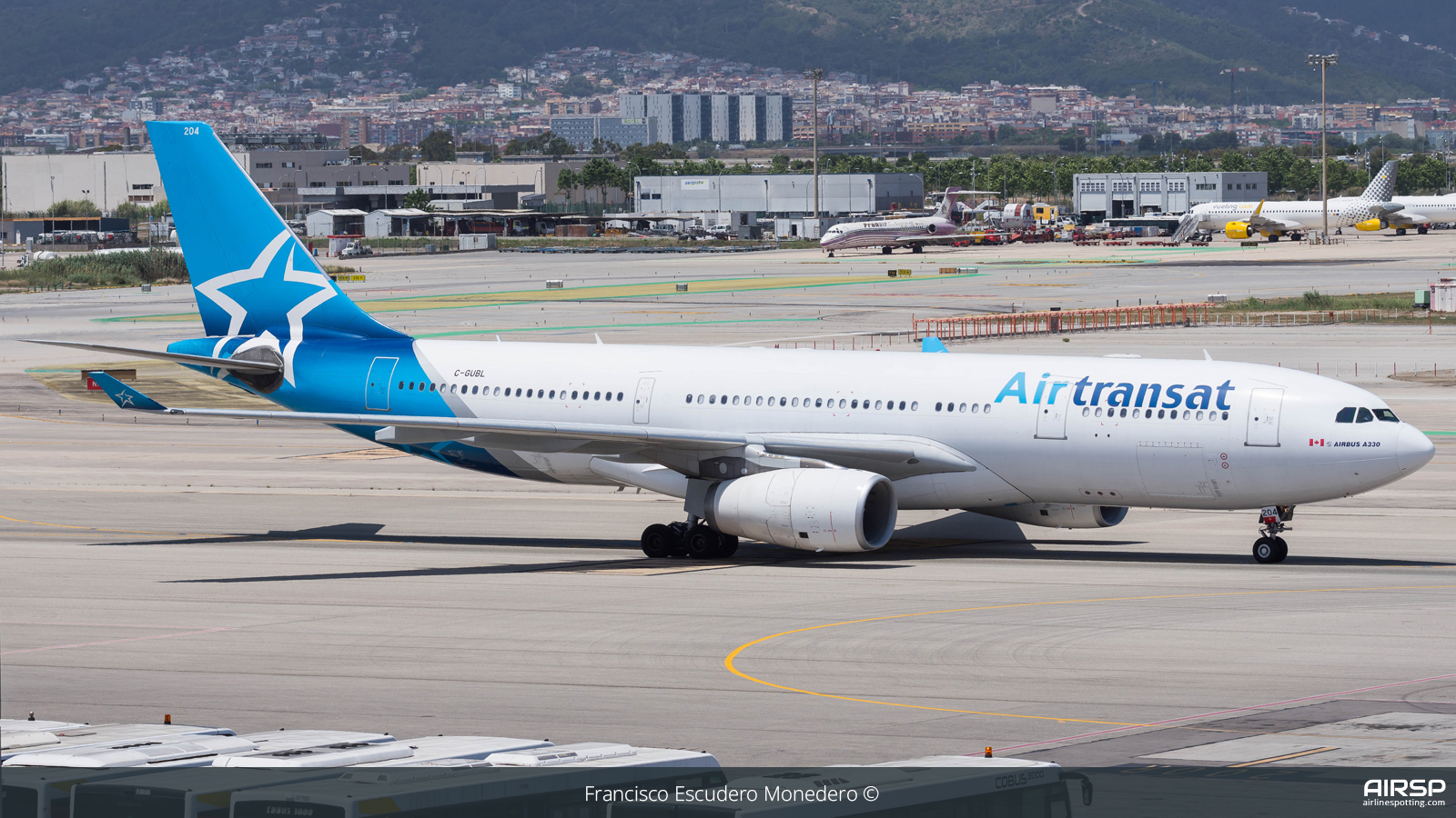Air Transat  Airbus A330-200  C-GUBL