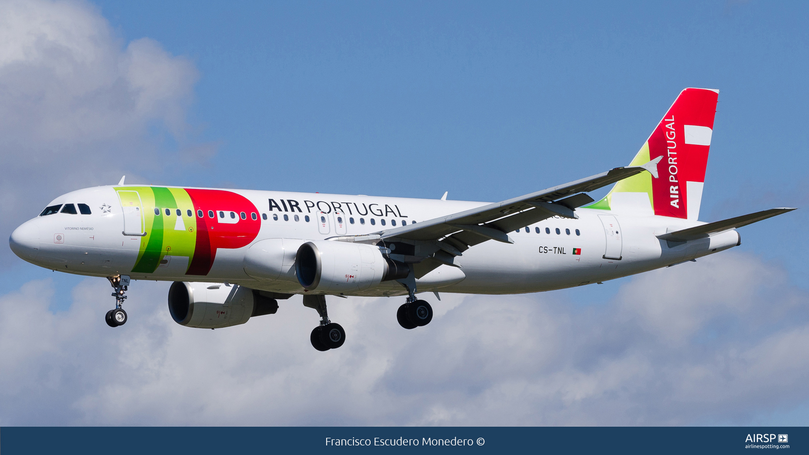 TAP Portugal  Airbus A320  CS-TNL