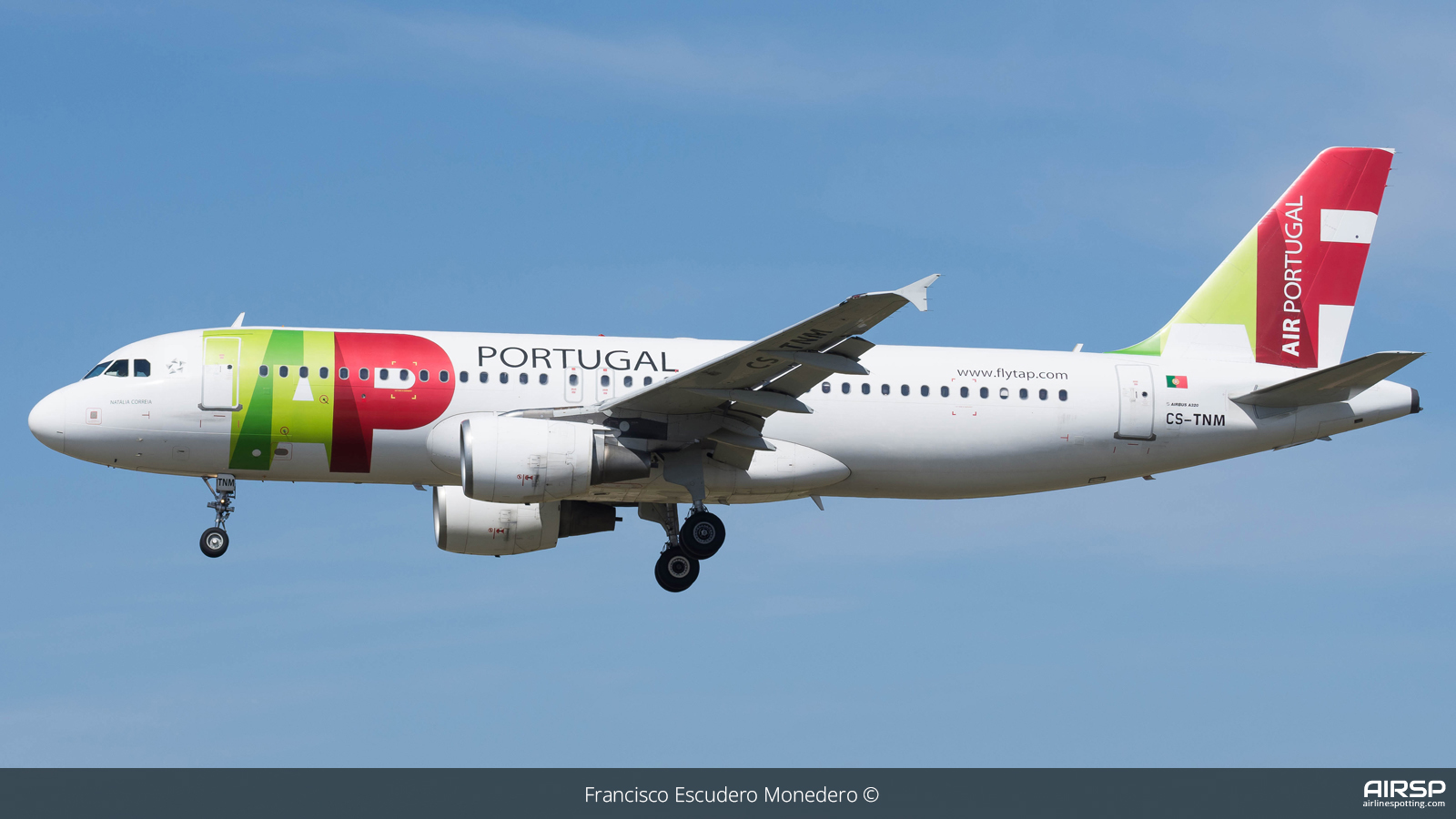 TAP Air Portugal  Airbus A320  CS-TNM