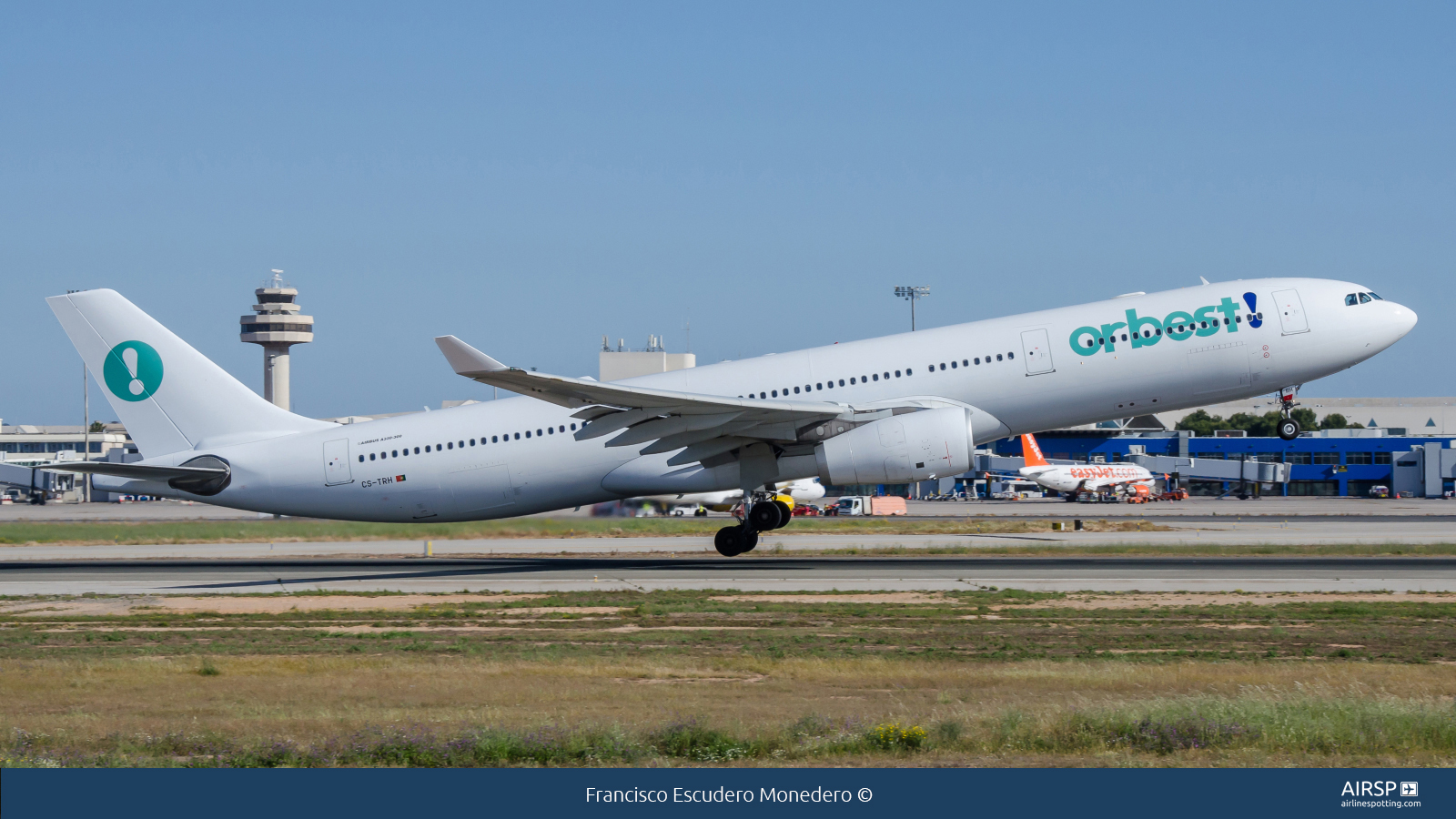 Orbest  Airbus A330-300  CS-TRH