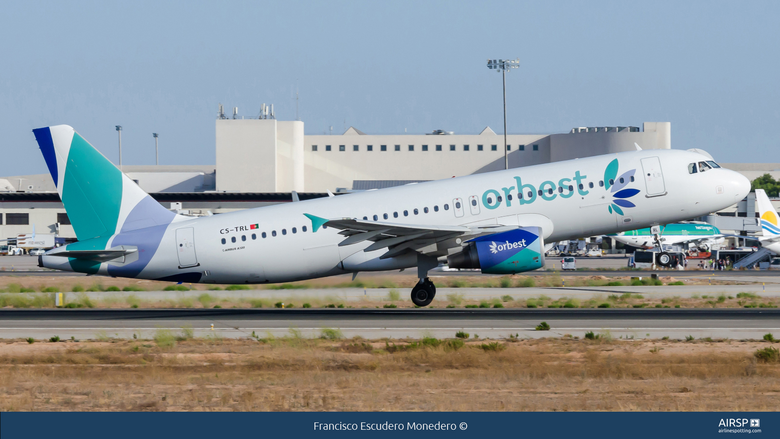 Orbest  Airbus A320  CS-TRL Orbest  Airbus A320  CS-TRL
