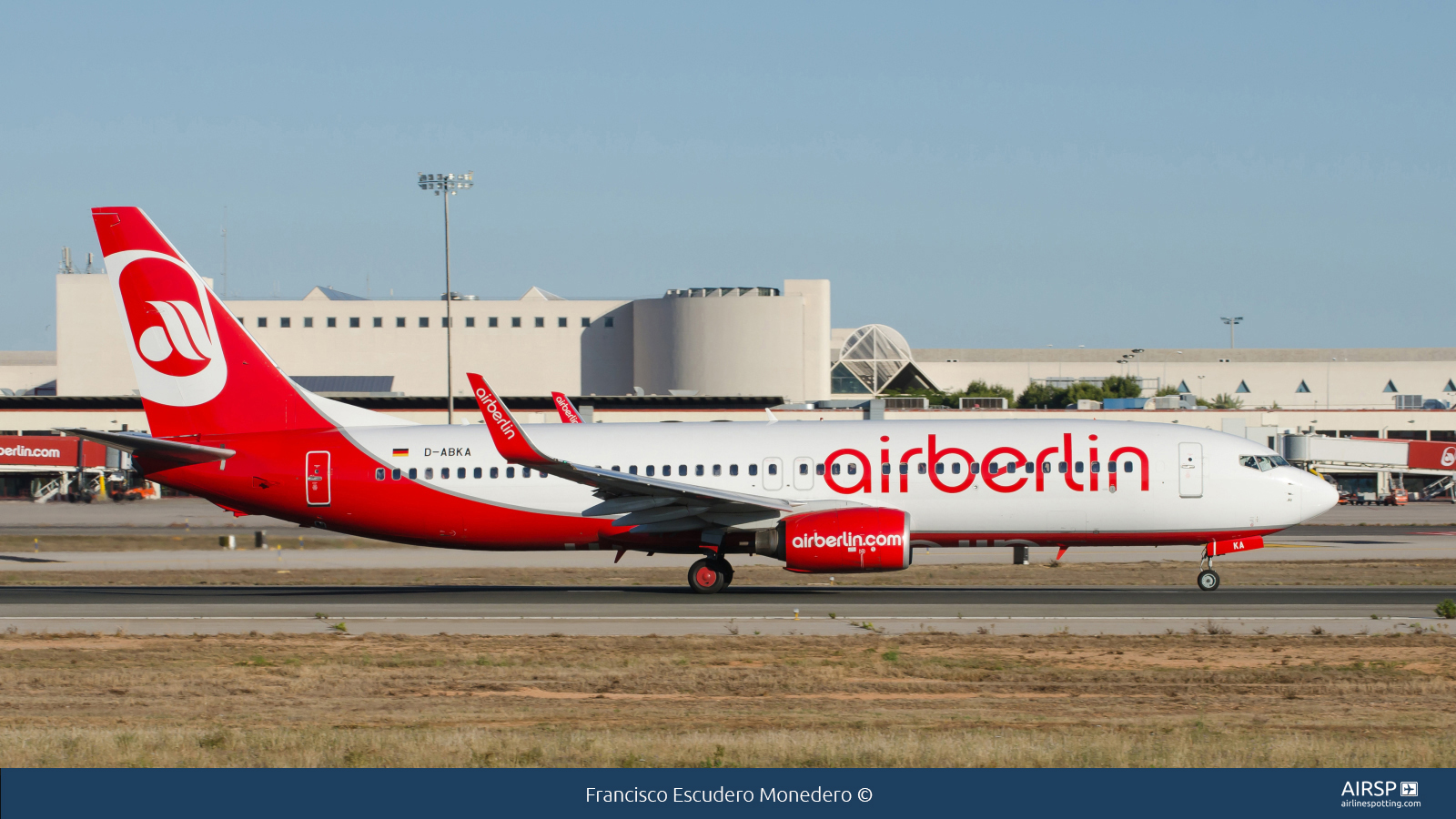 Air Berlin  Boeing 737-800  D-ABKA