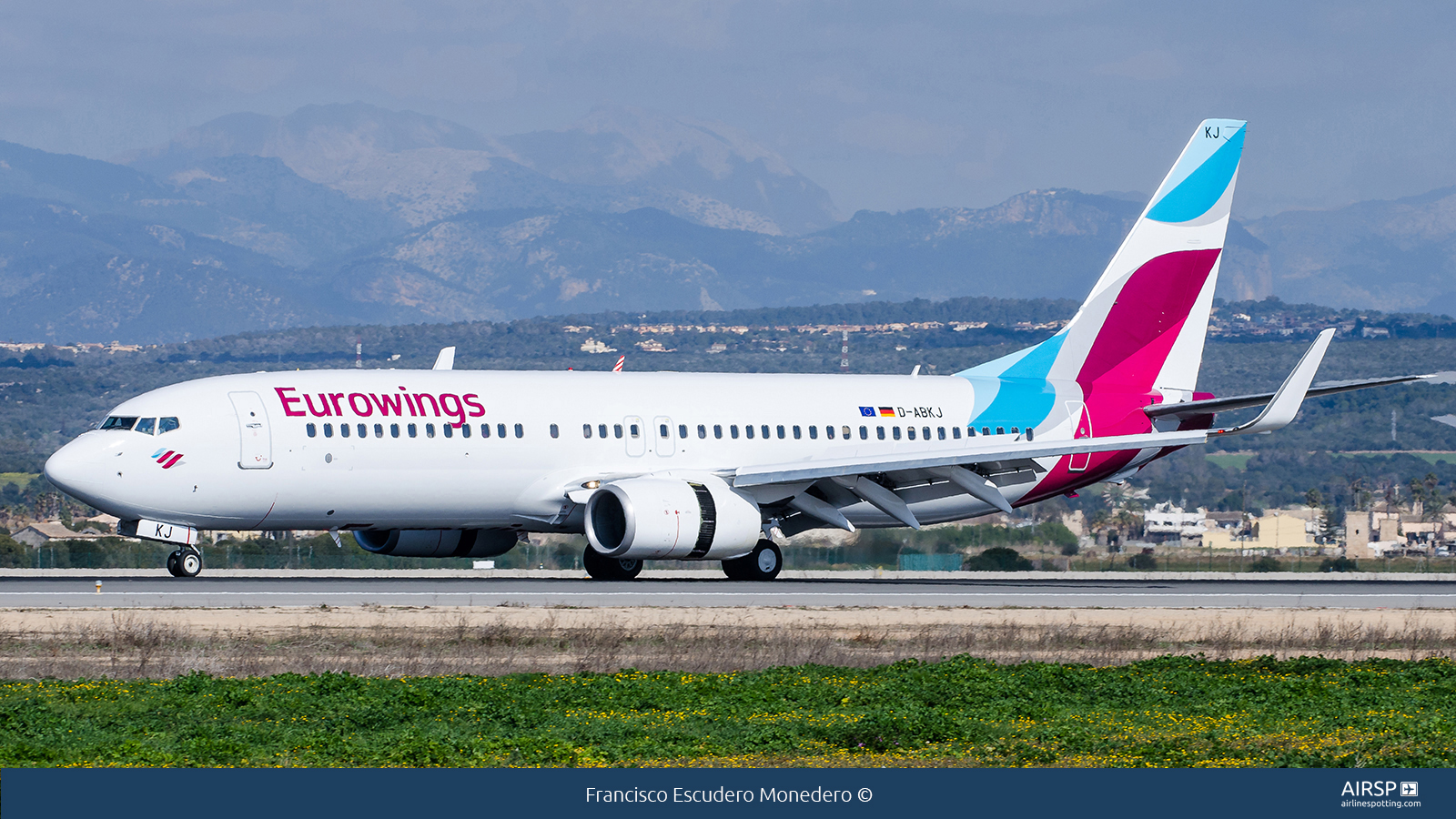 Eurowings  Boeing 737-800  D-ABKJ