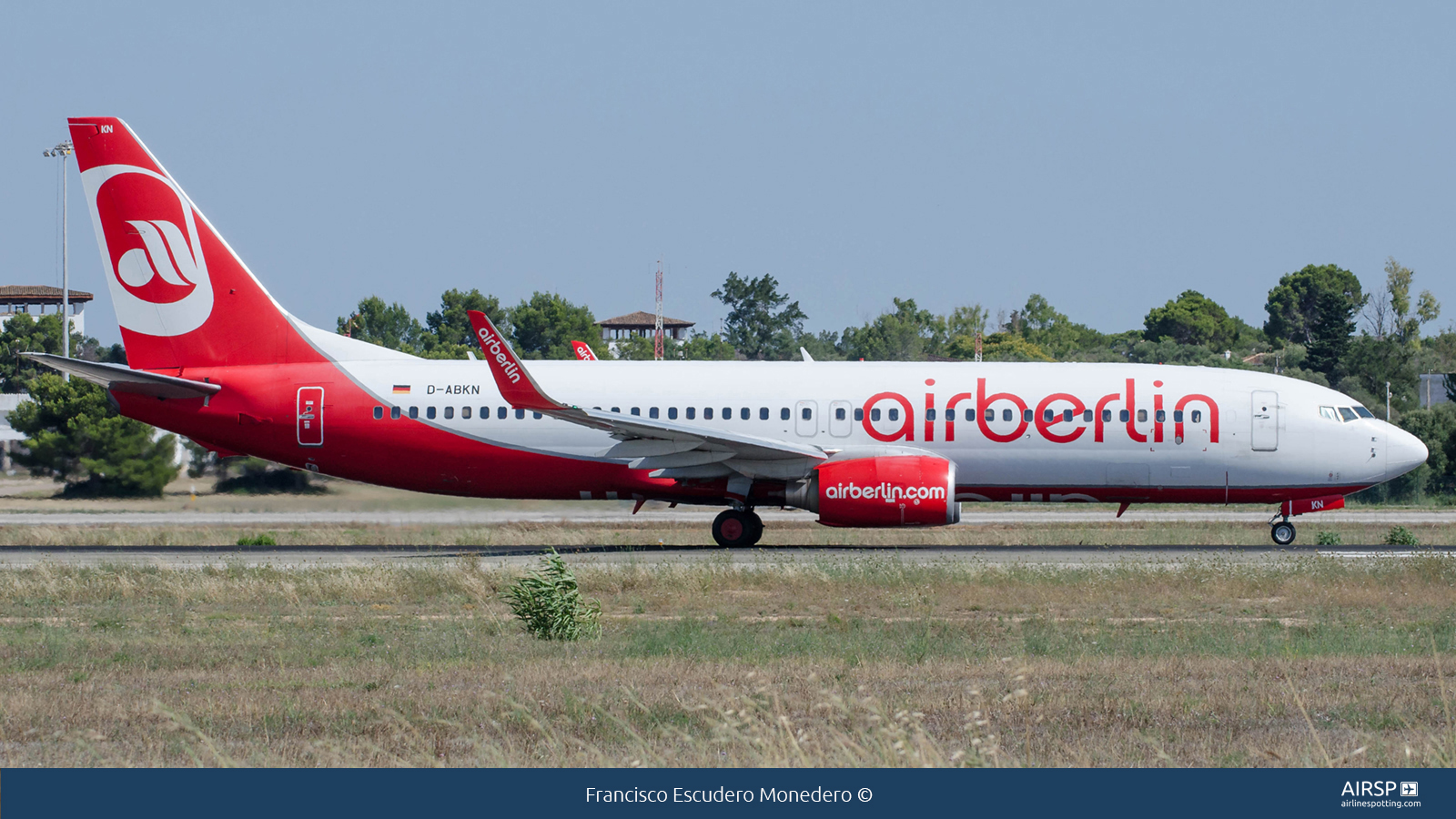 Air Berlin  Boeing 737-800  D-ABKN