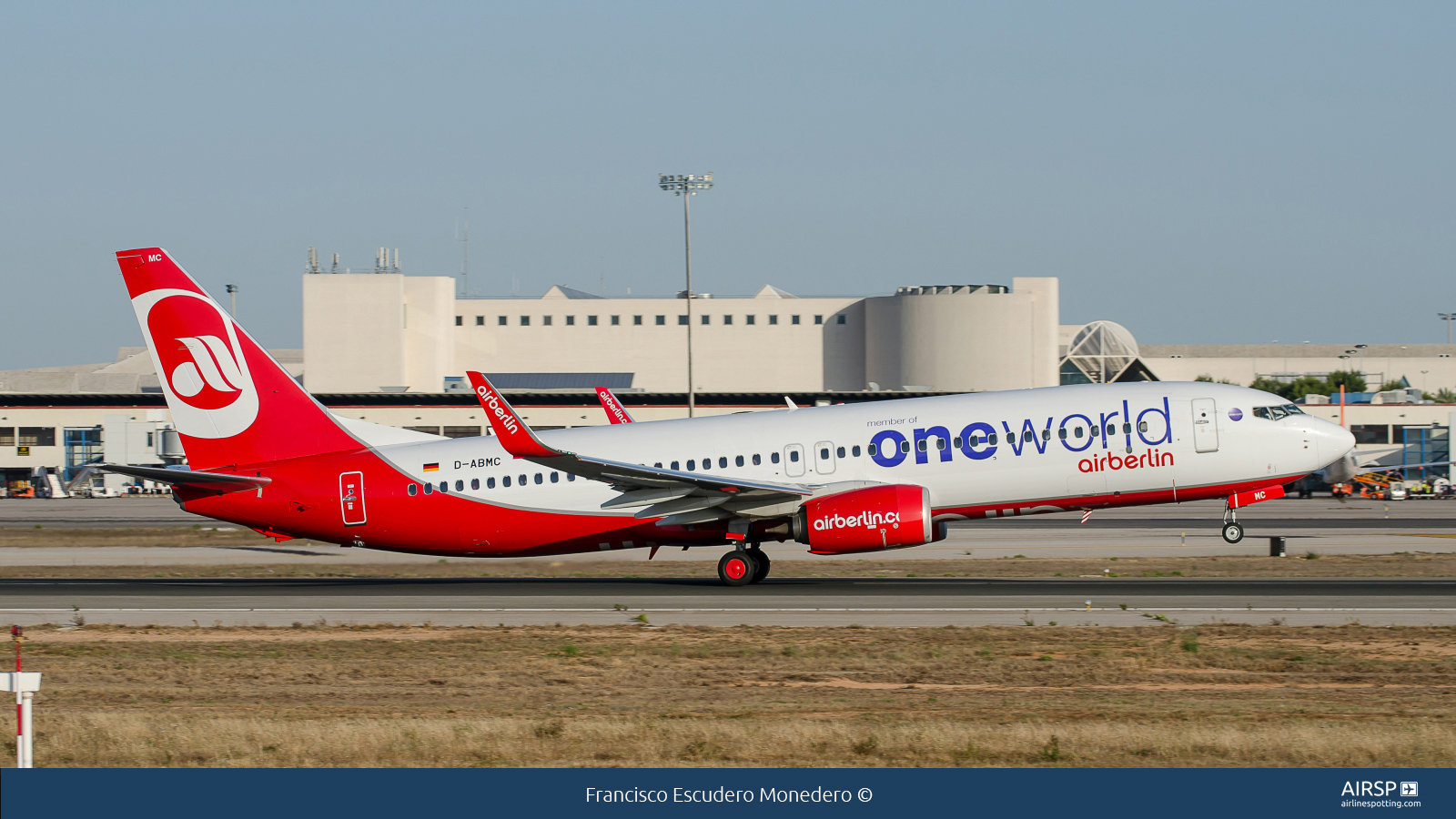 Air Berlin  Boeing 737-800  D-ABMC