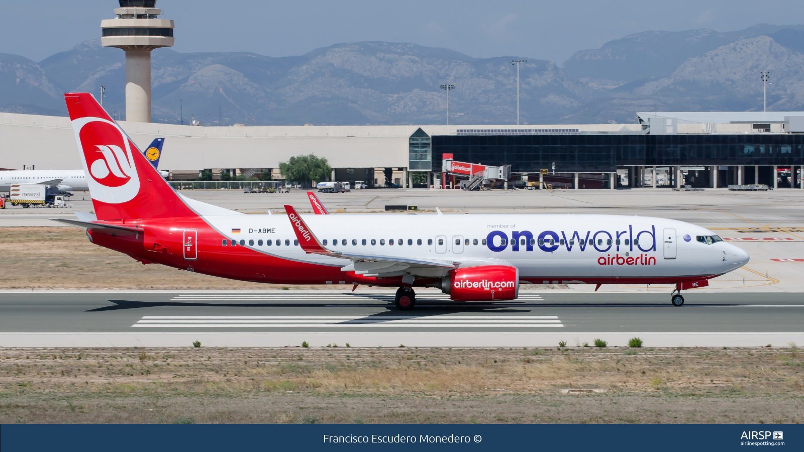 Air Berlin  Boeing 737-800  D-ABME