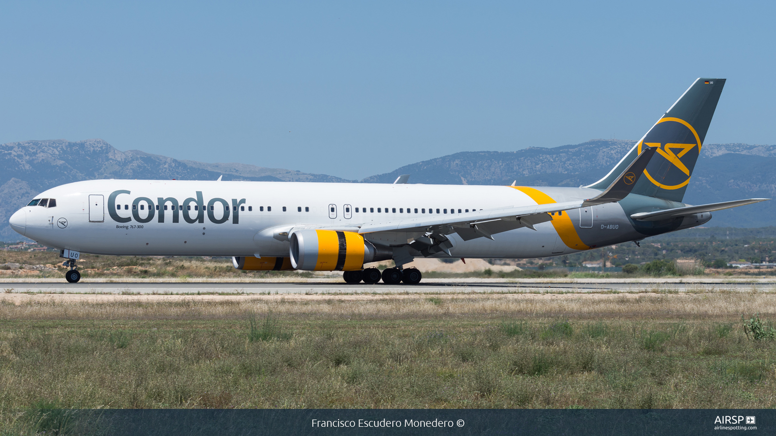 Condor  Boeing 767-300  D-ABUO