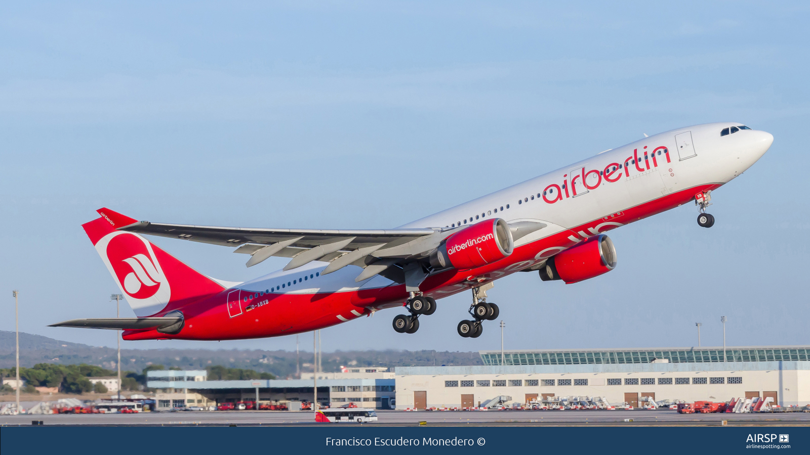 Air Berlin  Airbus A330-200  D-ABXB