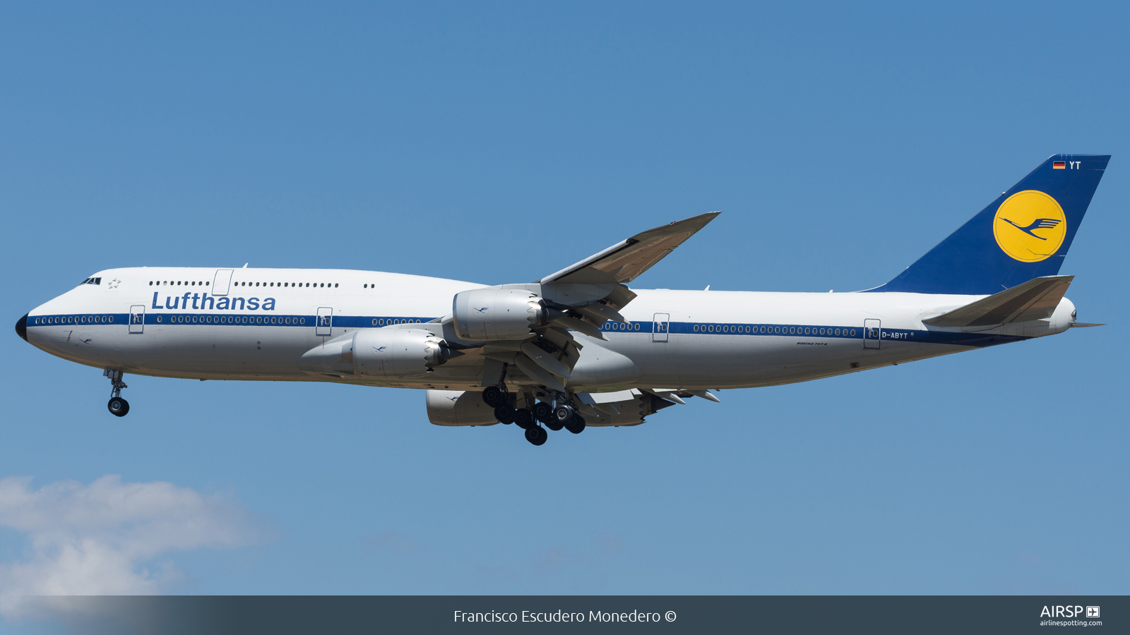 Lufthansa  Boeing 747-8  D-ABYT