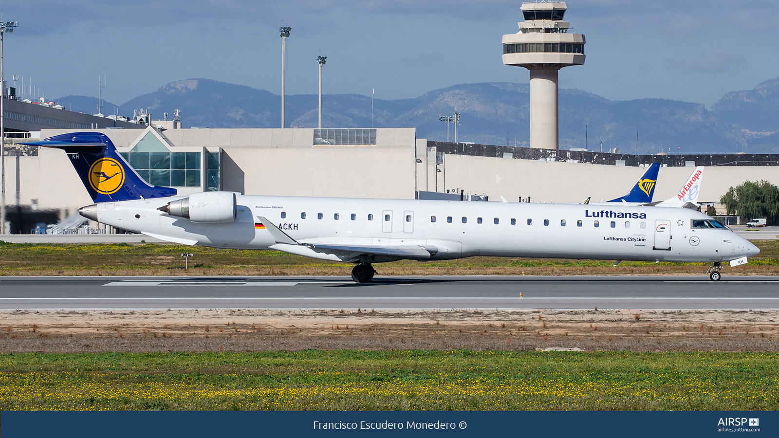 Lufthansa Cityline  Mitsubishi CRJ-900  D-ACKH