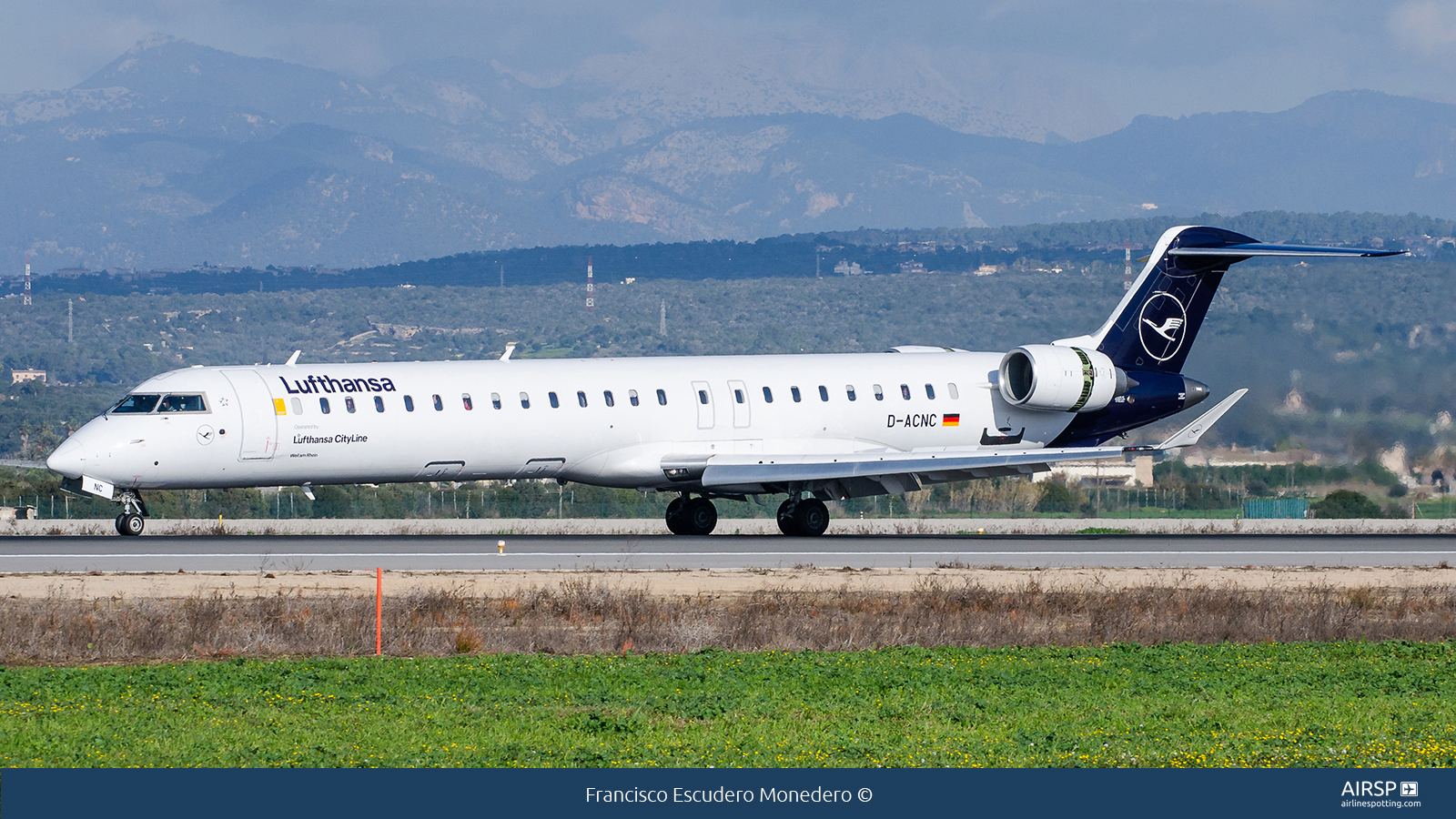 Lufthansa Cityline  Mitsubishi CRJ-900  D-ACNC