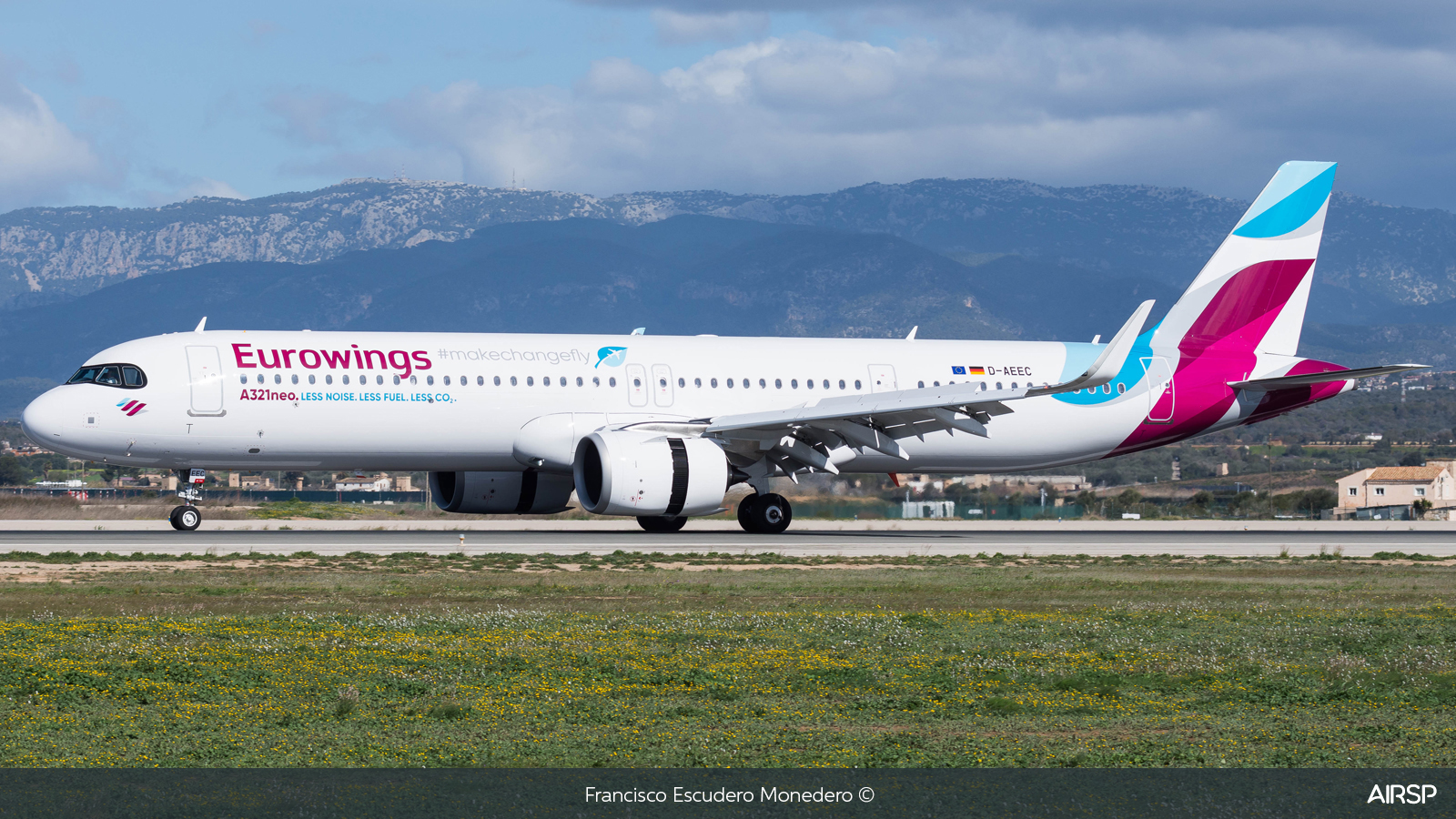 Eurowings  Airbus A321neo  D-AEEC