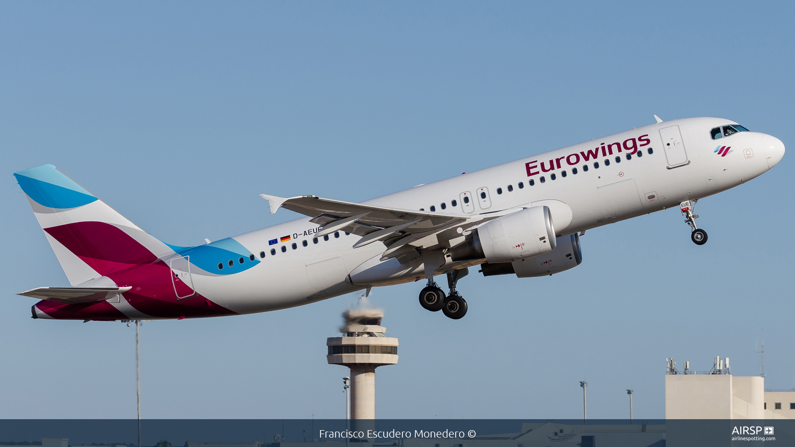 Eurowings  Airbus A320  D-AEUE