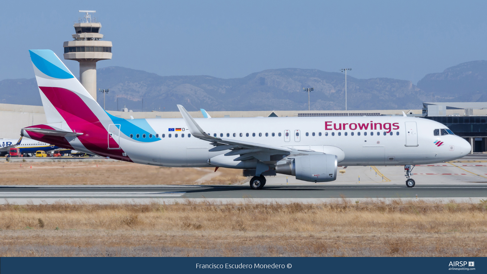 Eurowings  Airbus A320  D-AEWI