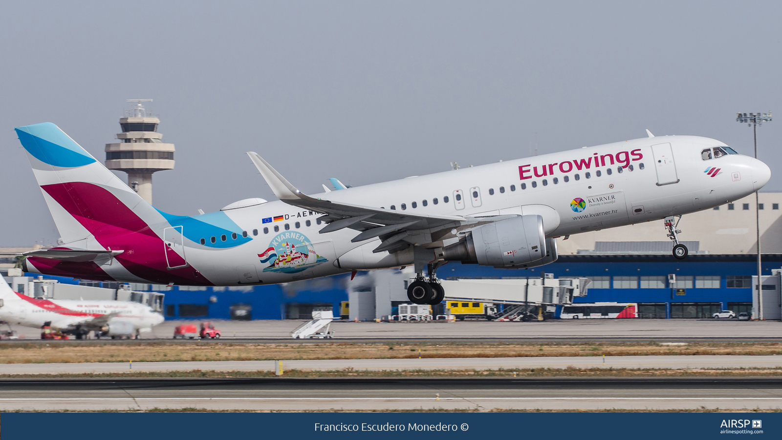 Eurowings  Airbus A320  D-AEWK