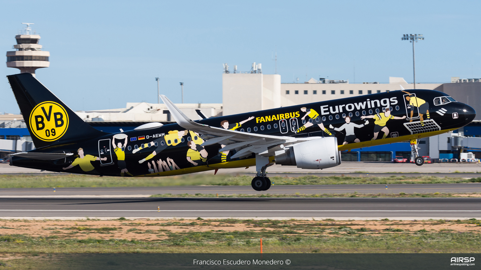 Eurowings  Airbus A320  D-AEWM