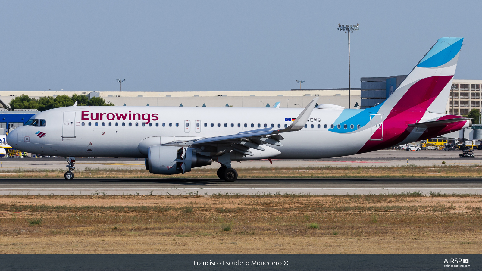 Eurowings  Airbus A320  D-AEWQ