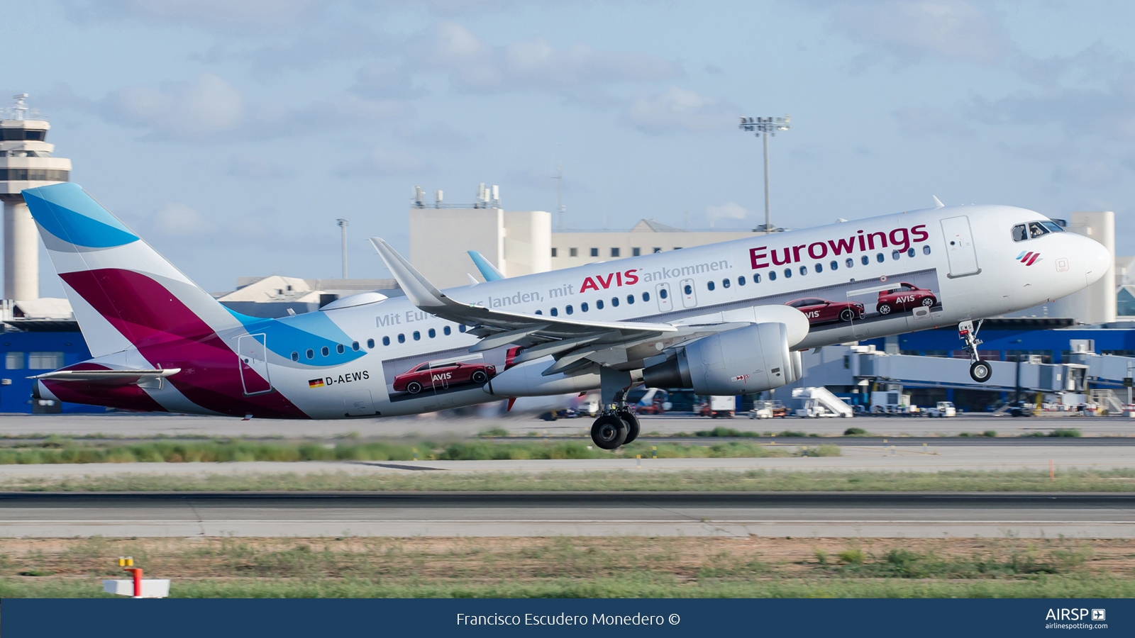 Eurowings  Airbus A320  D-AEWS