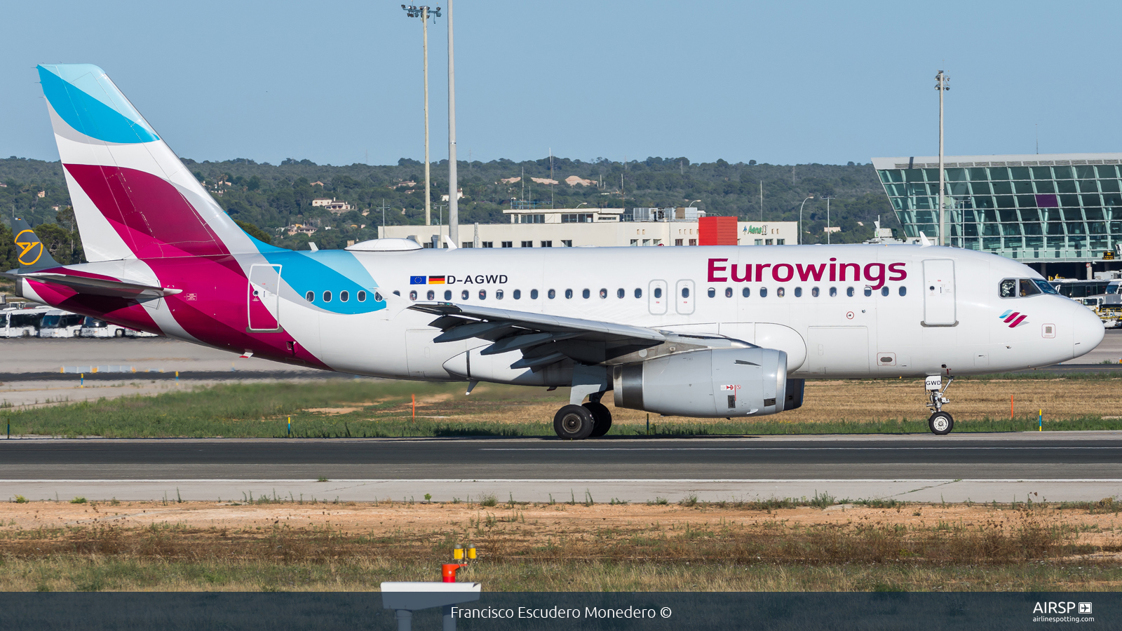 Eurowings  Airbus A319  D-AGWD