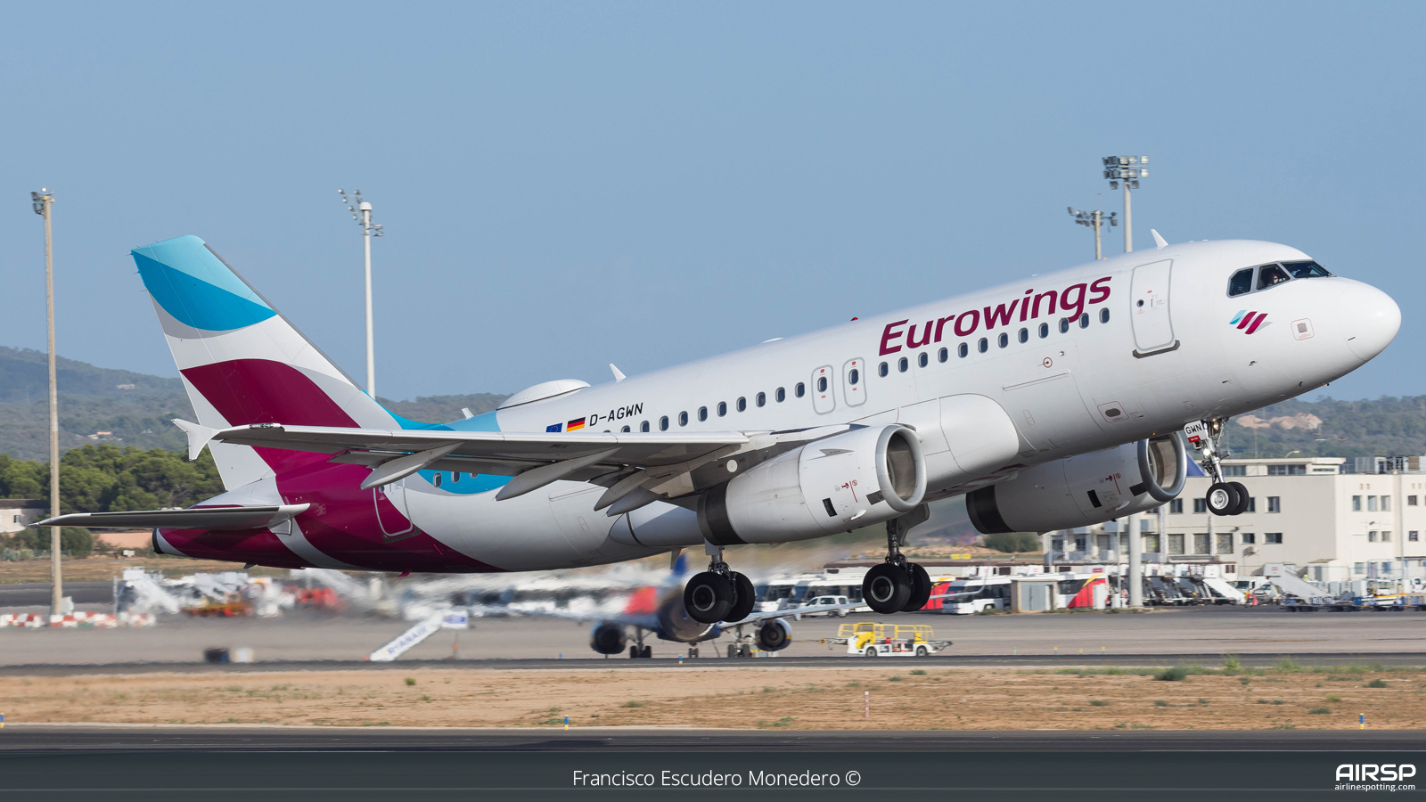Eurowings  Airbus A319  D-AGWN