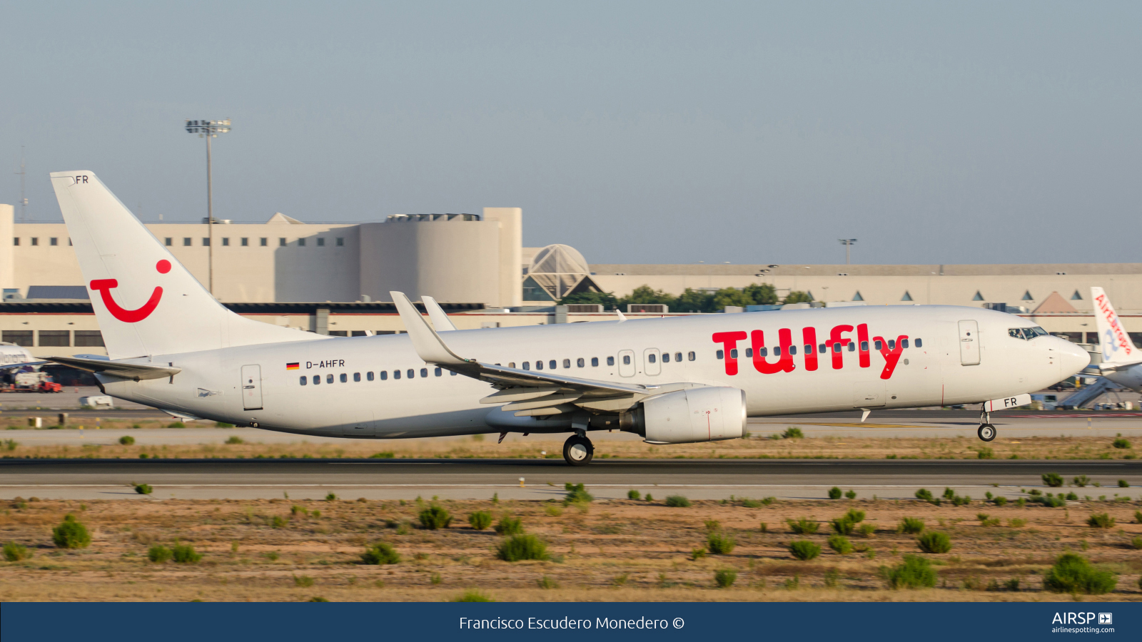 Tui Fly  Boeing 737-800  D-AHFR Tui Fly  Boeing 737-800  D-AHFR